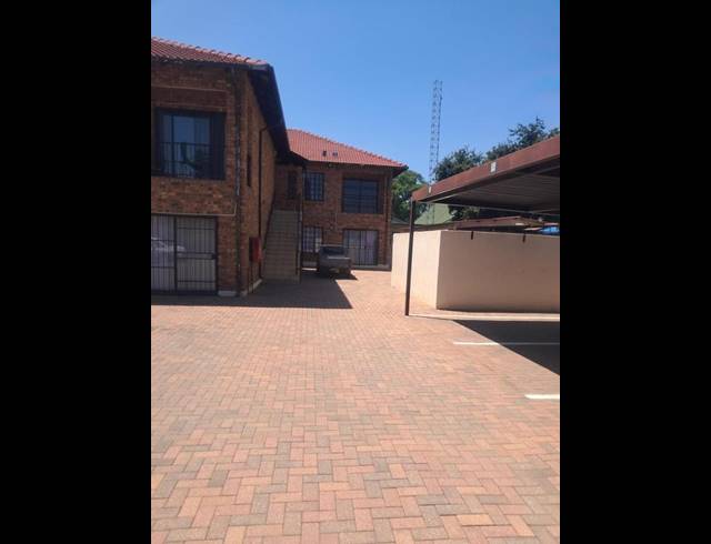 2 BEDROOM APARTMENT FOR SALE IN RUSTENBURG CENTRAL